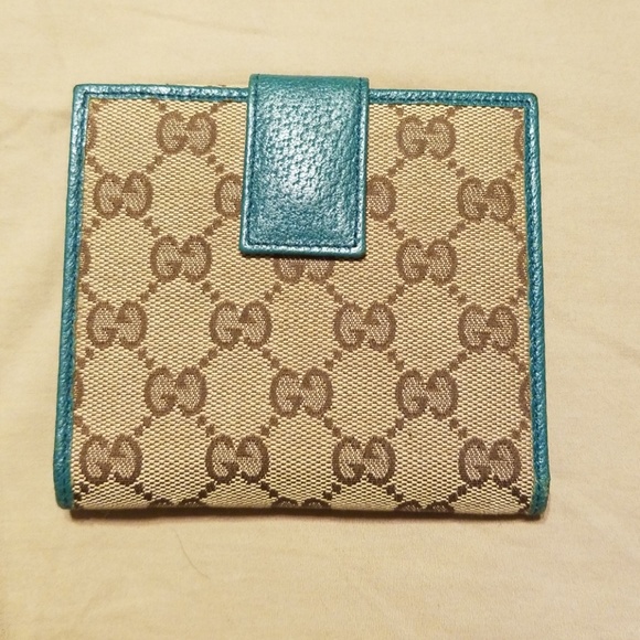 Authentic Gucci wallet - Picture 2 of 3